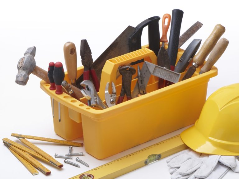 Manejamos un amplio catalogo de productos ferreteros, electrico, de construcción, etc. a su alcance.